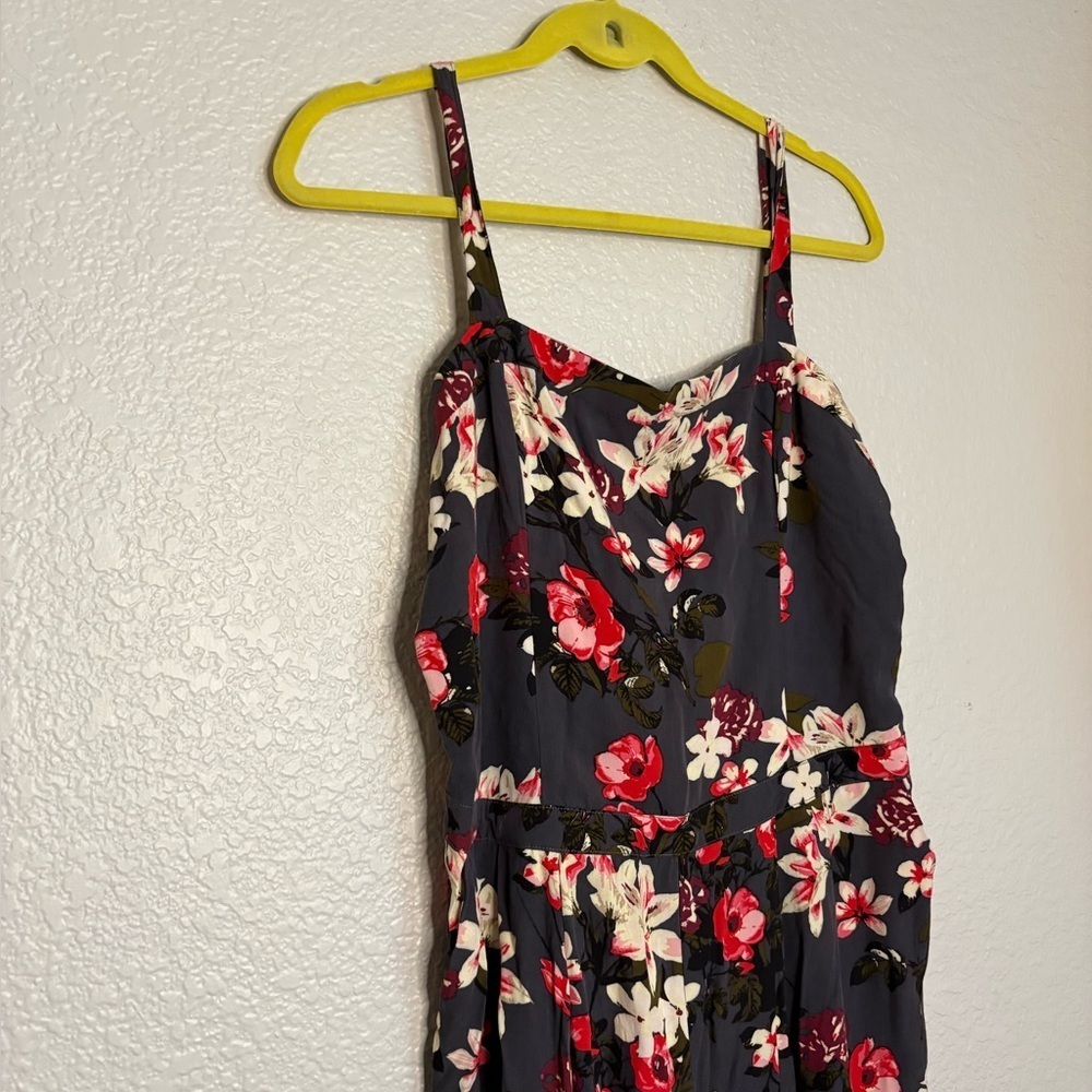 Abercrombie & Fitch Grey Floral one piece jumpsuit size L Pockets Side Zipper - Picture 9 of 13